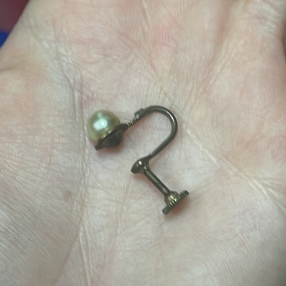 Vintage Pearl Earrings for non pierced ears - Picture 3 of 6